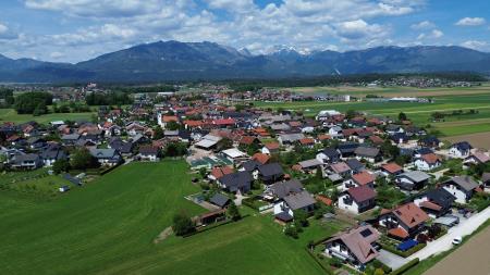 Panorama občine Komenda iz zraka