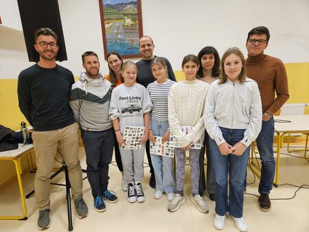 SKupinska slika mladih in učiteljev